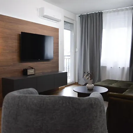 Crown 3 Апартаменты